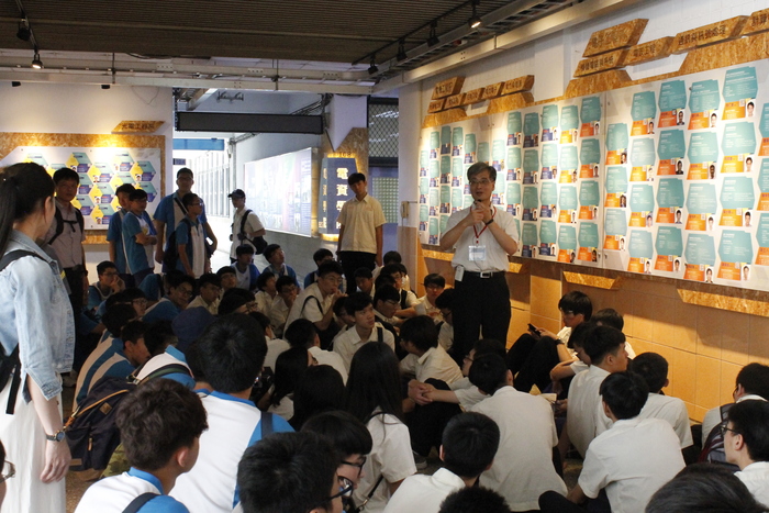 The Affiliated Tao-Yuan Agricultural & Industrial Senior High School teachers and students Come to Visit
