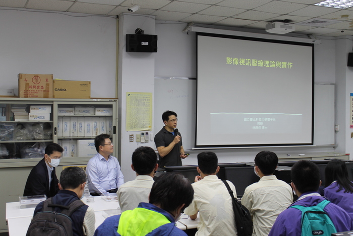 The Affiliated Tao-Yuan Agricultural & Industrial Senior High School teachers and students Come to Visit《2021.04.19》